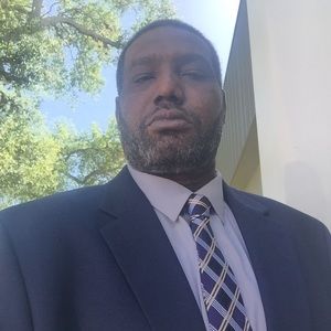 Meet your Posher, Derrick